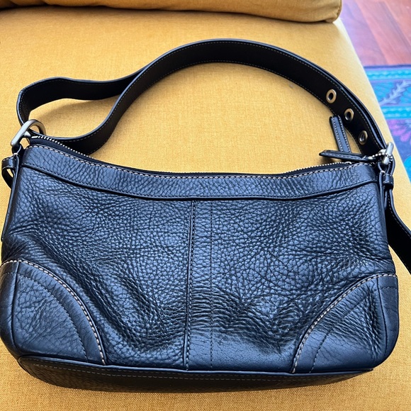 Coach Hamilton Pebbled leather  shoulder bag silver hardware adjustable strap. - Picture 4 of 12